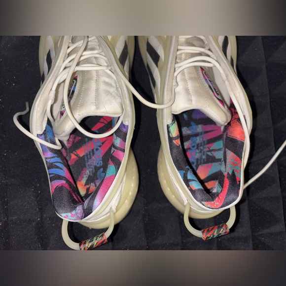 Men’s size 11.5 white adidas Ozrah sneakers shoes - Picture 6 of 7